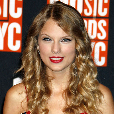 Taylor Swift Cover Girl Makeup. Seeing you in Covergirl
